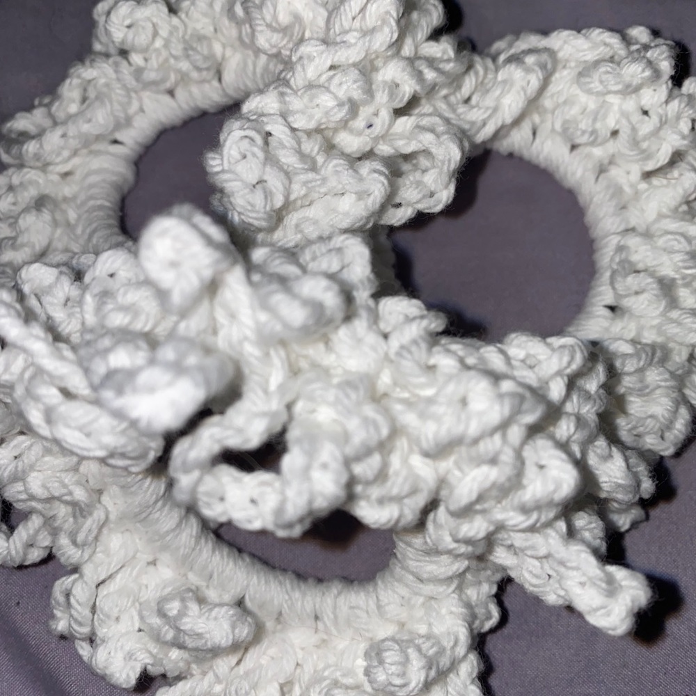 HANDMADE scrunchies!!- white